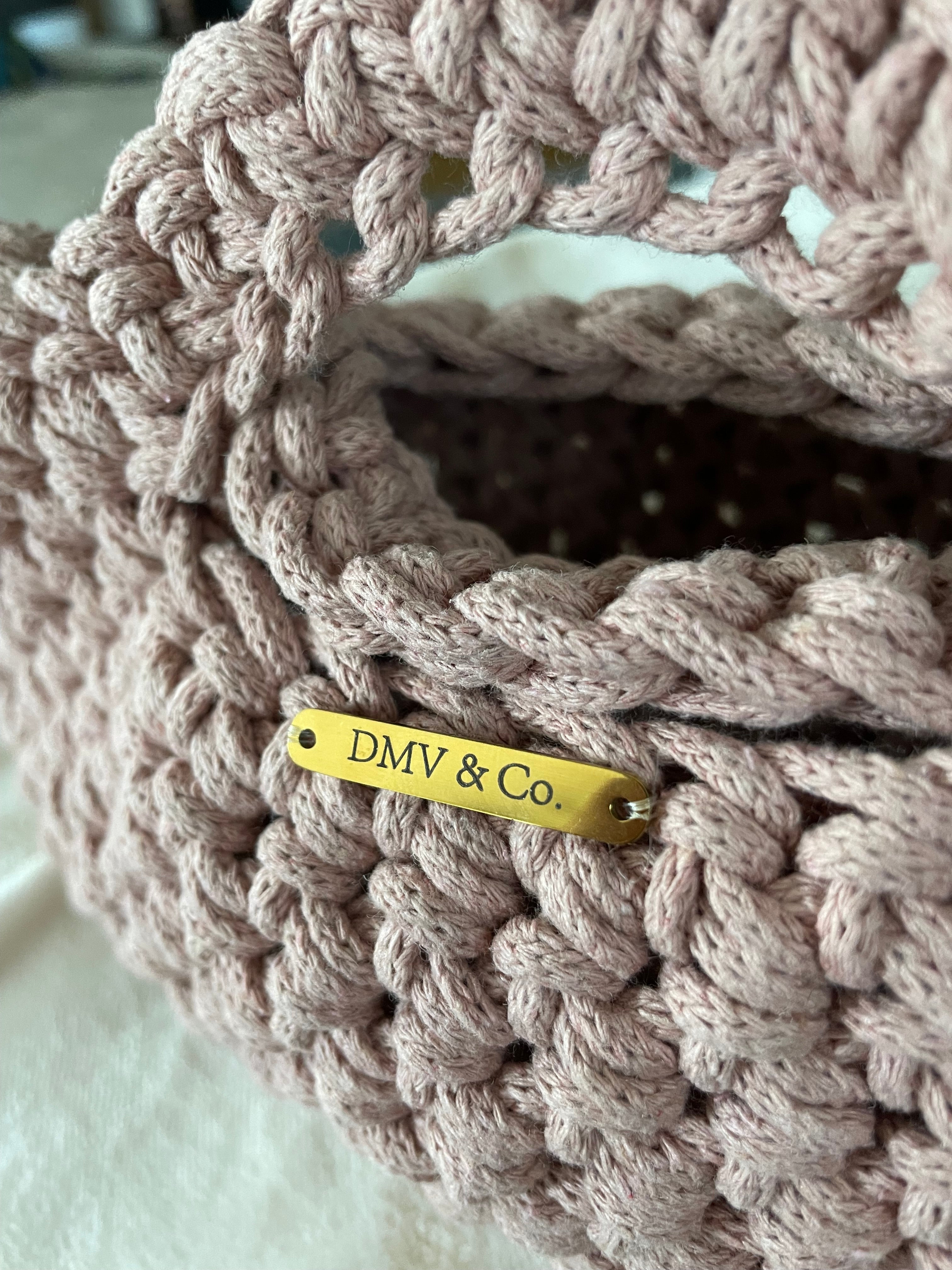 🌸 Solena – Handcrafted Blush Knit Handbag