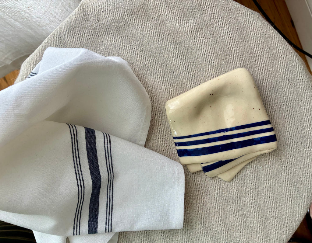 Linen Fold II— Spoon Rest