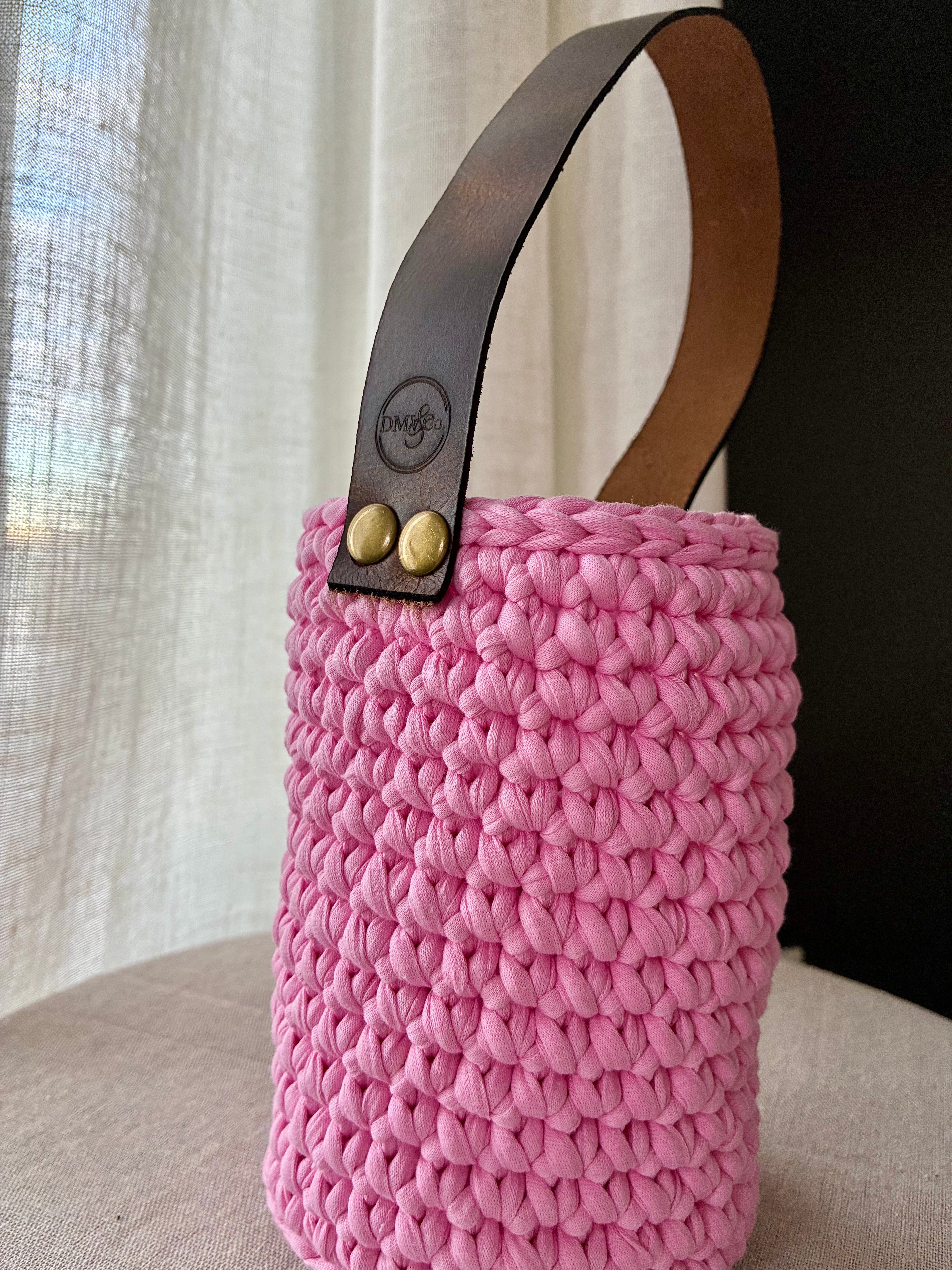 Chela No. I – Handwoven Wine Carrier