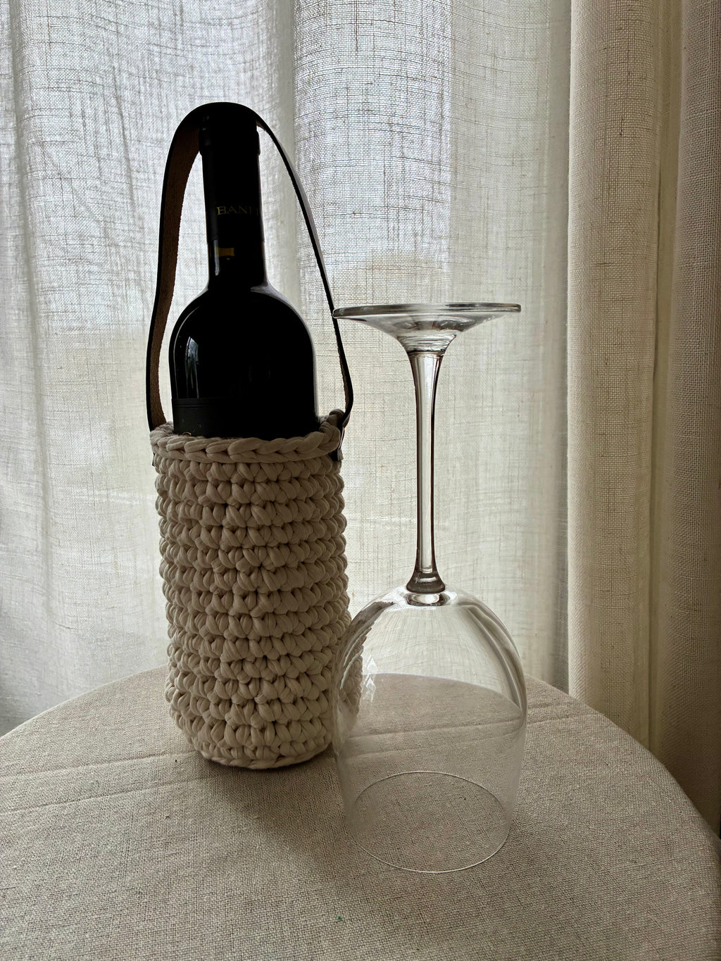 Chela No. I – Handwoven Wine Carrier