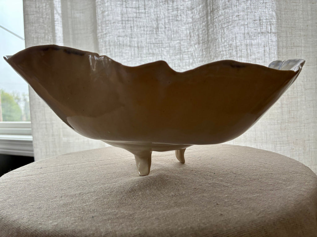 Hydrangea Drift – Sculptural Vessel