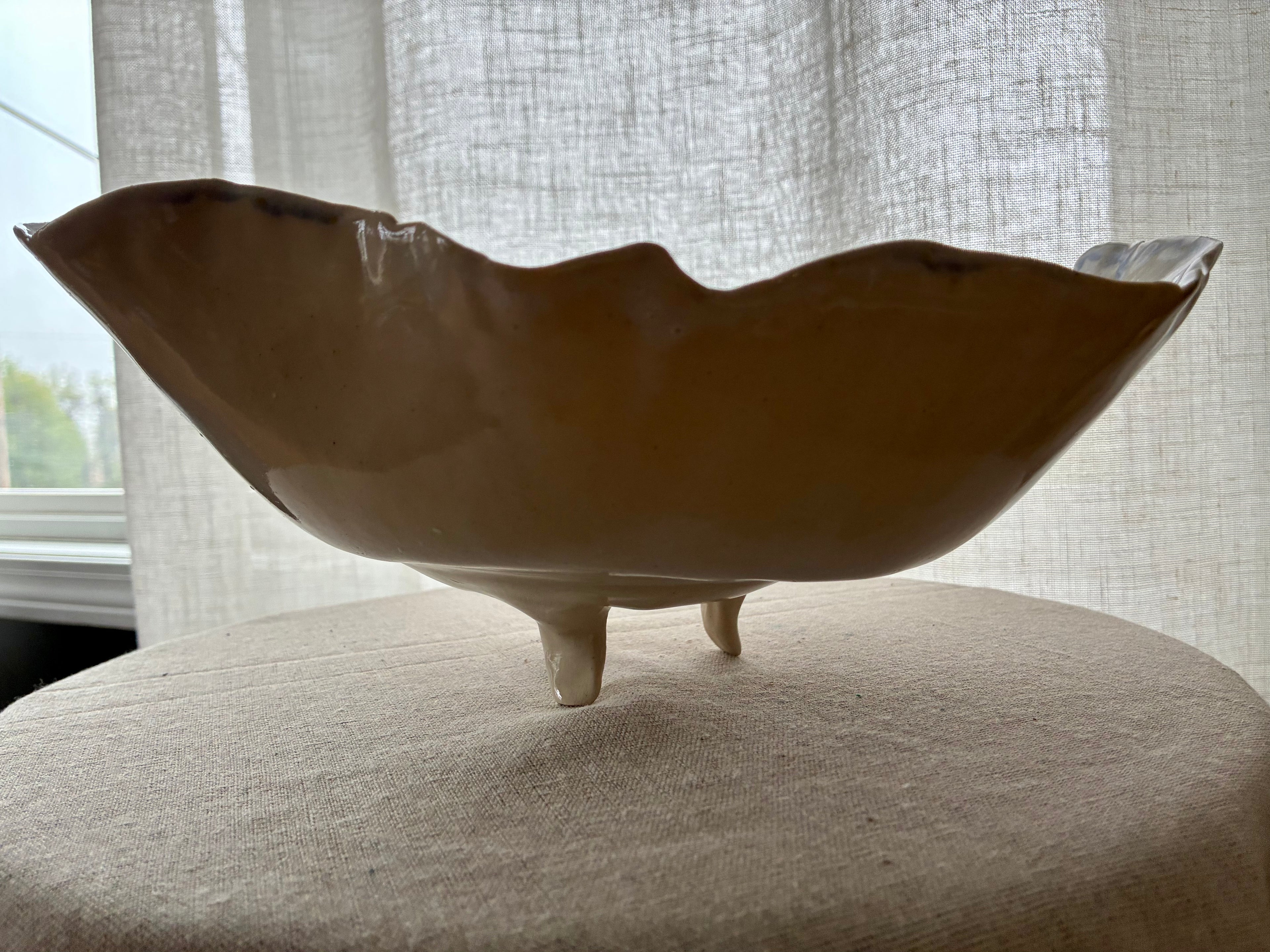 Hydrangea Drift – Sculptural Vessel