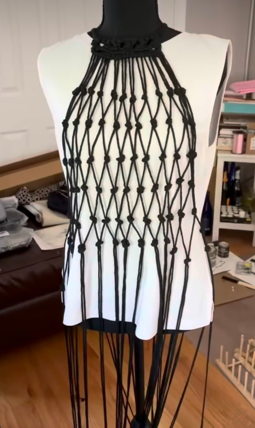 Duomo Noir — Hand-Knotted Macramé Overlay