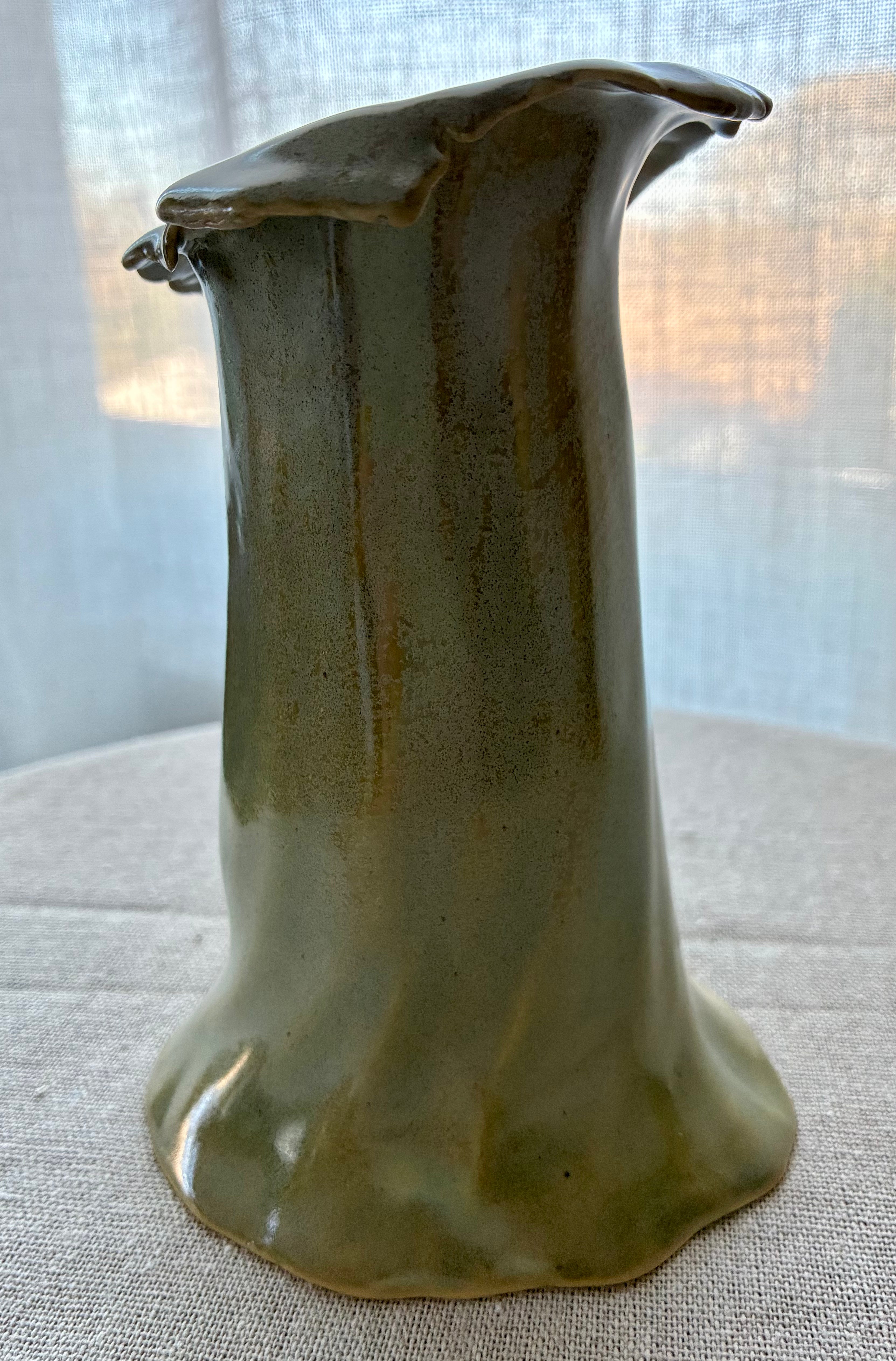 Elisa – Sculpted Vase