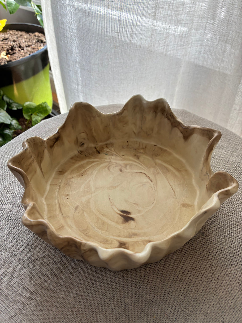 Ivory Strata – Sculpted Bowl