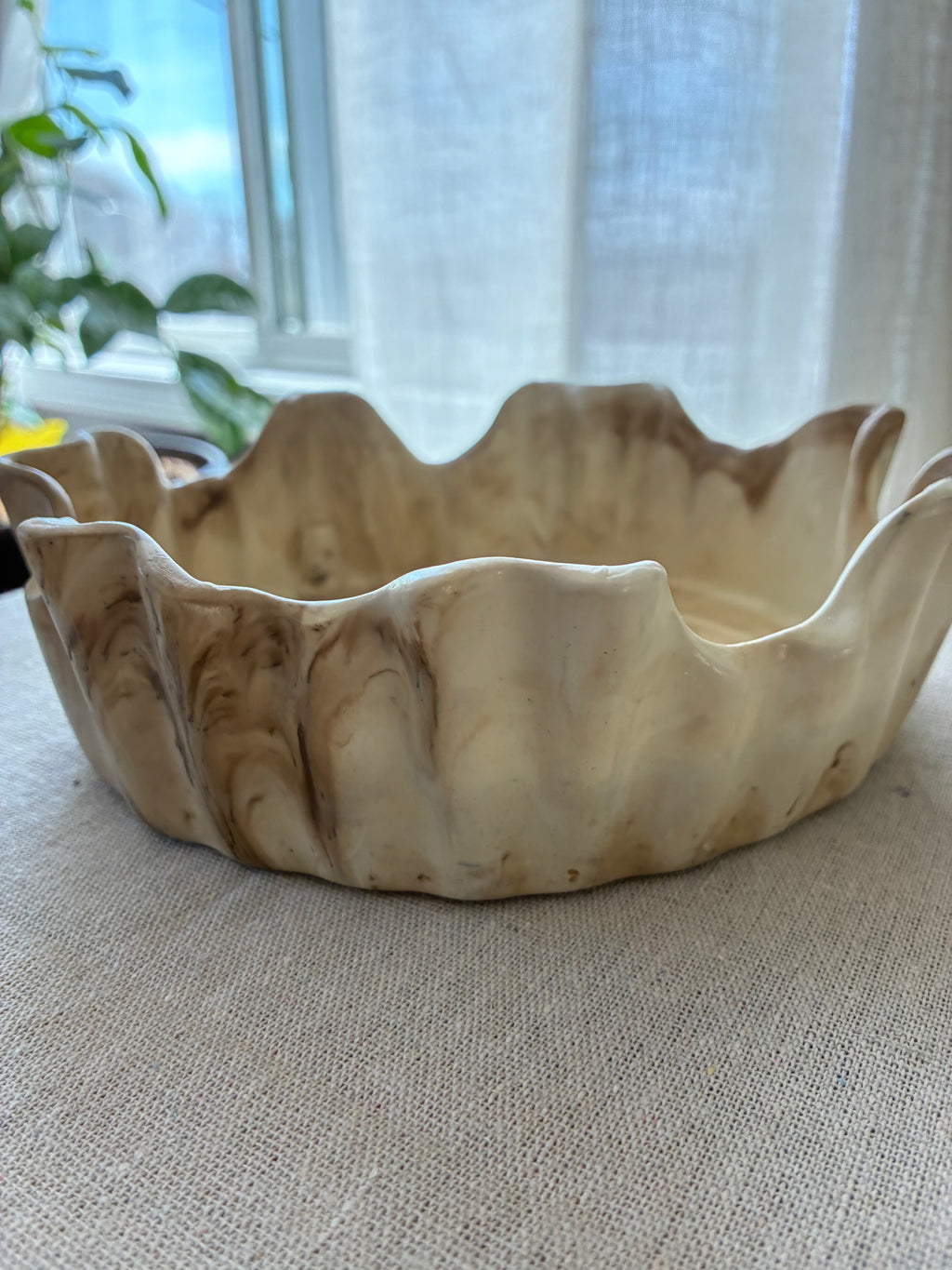Ivory Strata – Sculpted Bowl