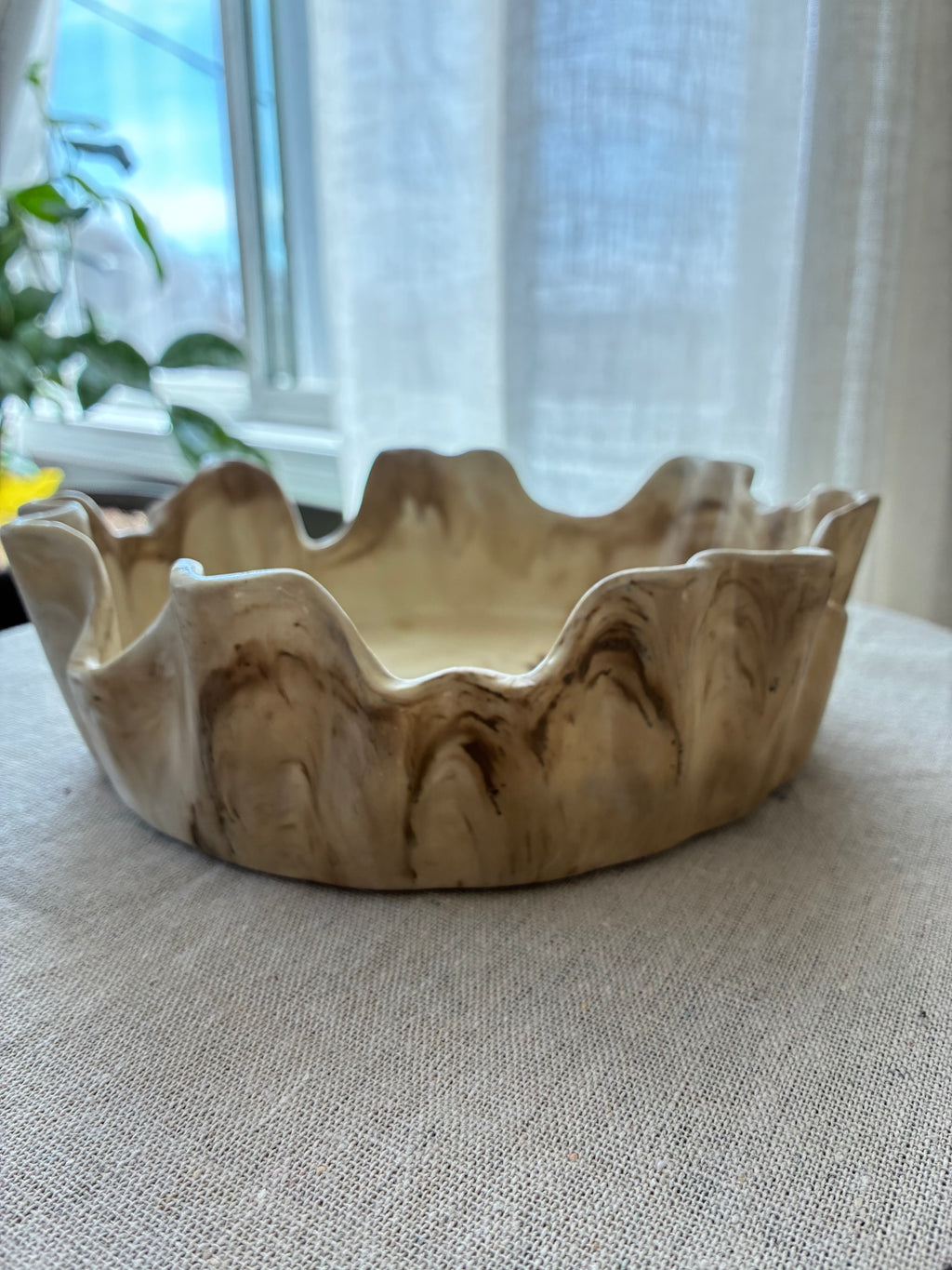 Ivory Strata – Sculpted Bowl