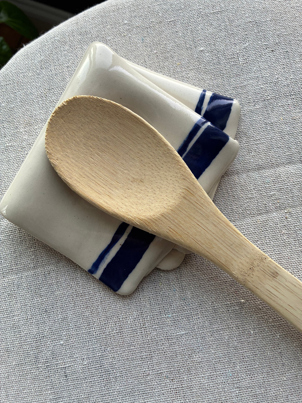 Linen Fold – Spoon Rest