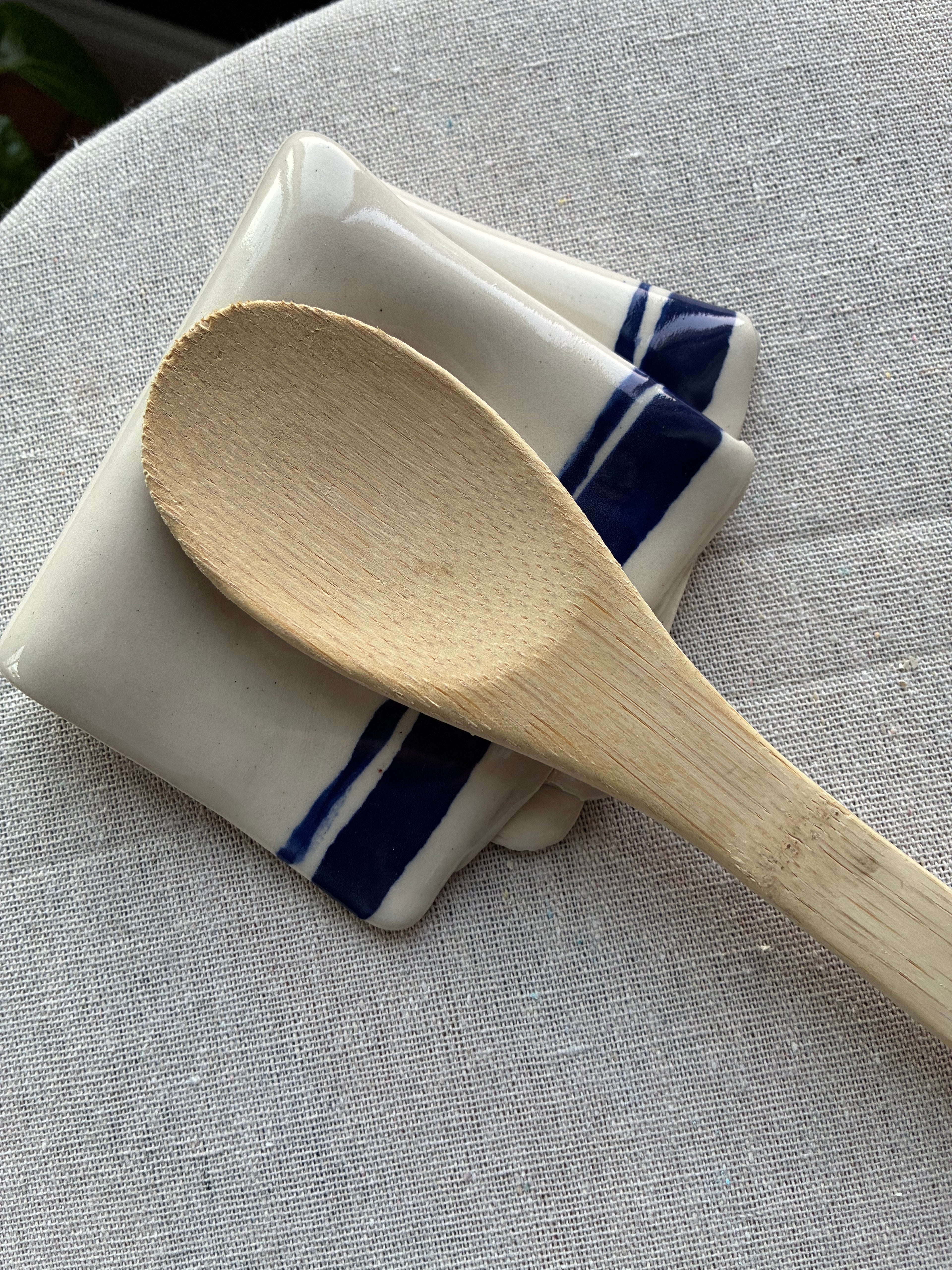 Linen Fold – Spoon Rest
