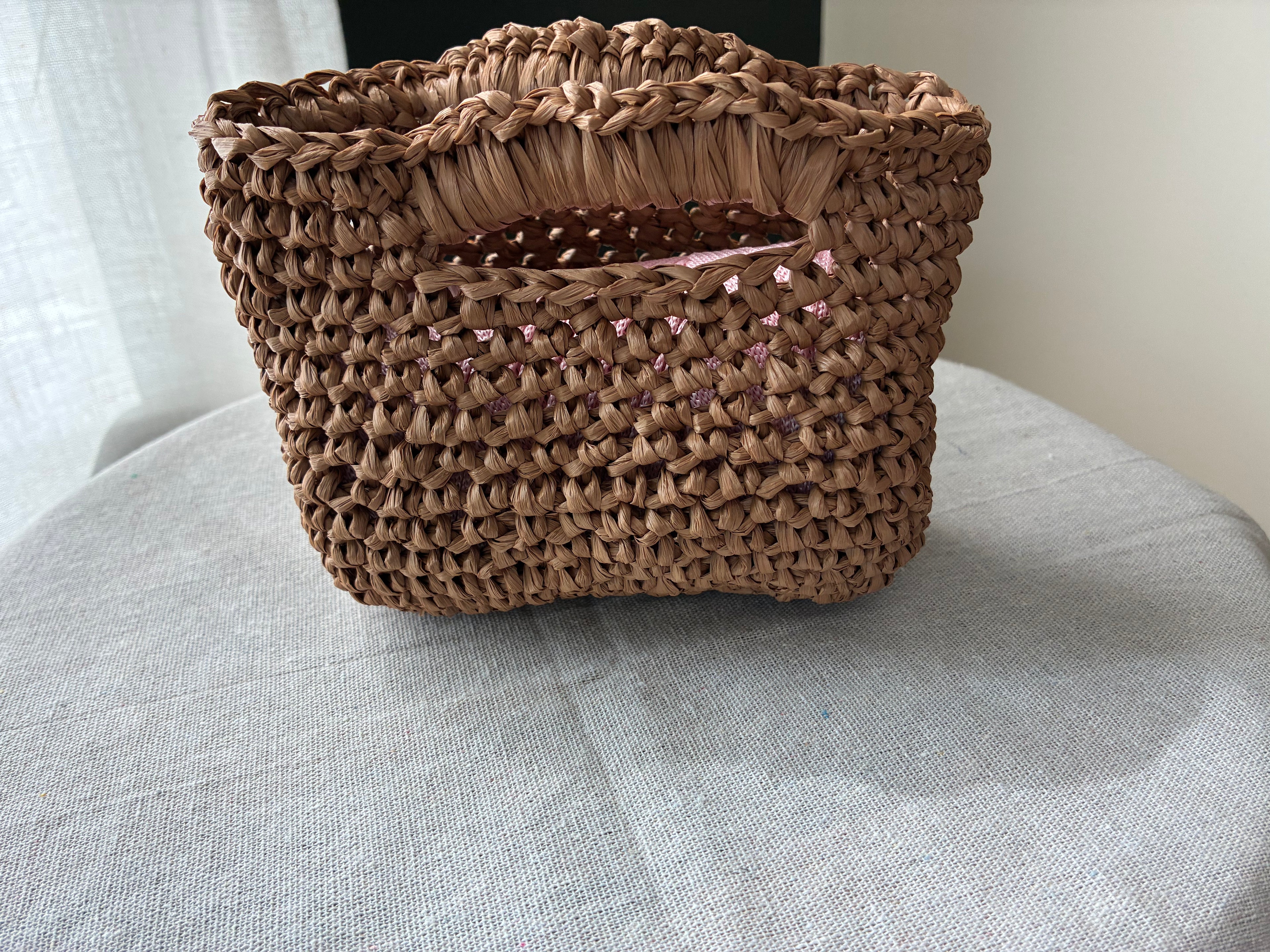 Piccolo Siena – Hand-Crocheted Raffia Clutch