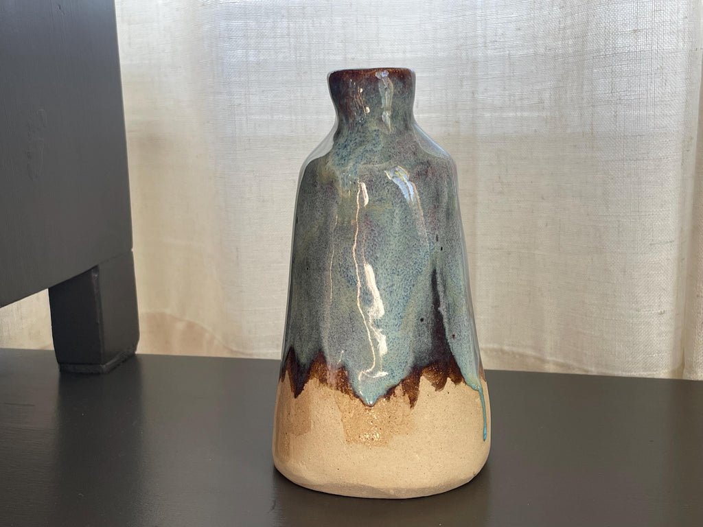 Handmade Ceramic Oil Dispenser: Drip-Free Olive Oil Bottle with Wood Stopper